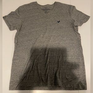 Men’s Medium American Eagle Grey V-neck